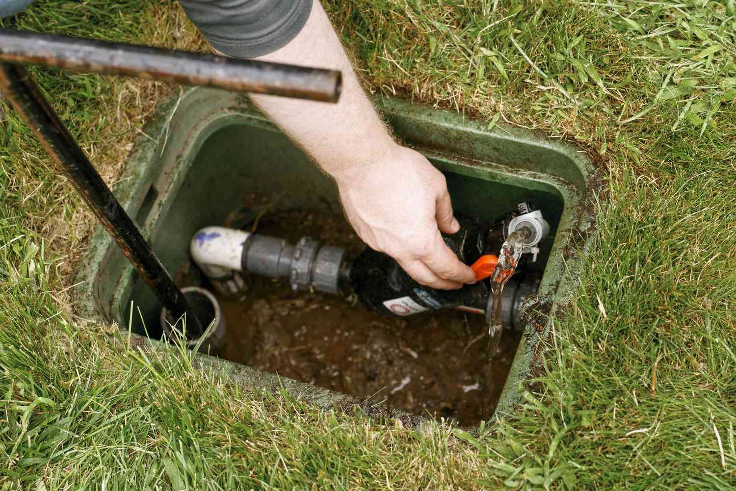 How to blow out sprinklers for winter 2505 step 06 1a0ec8c85d5f4da895bd92c128a030bc
